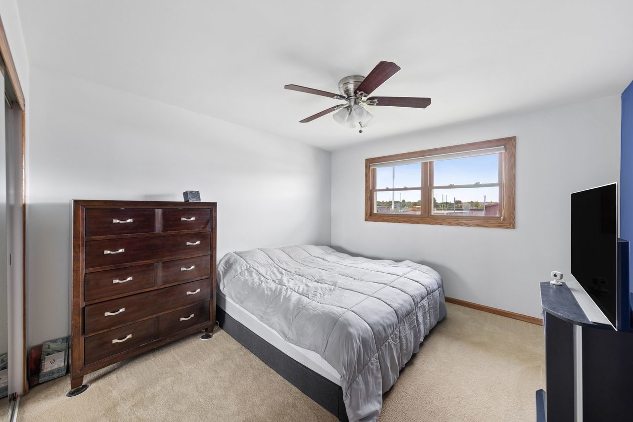 17218 Shetland Drive, Tinley Park, IL 60487