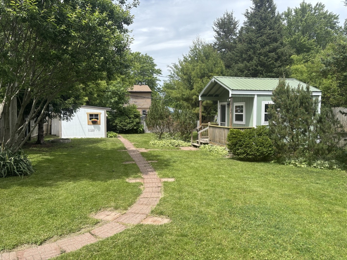 40261 W Beach Lane, Antioch, IL 60002