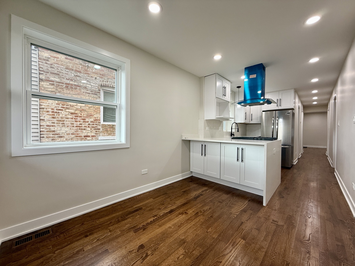 5329 W 30th Place, Cicero, IL 60804