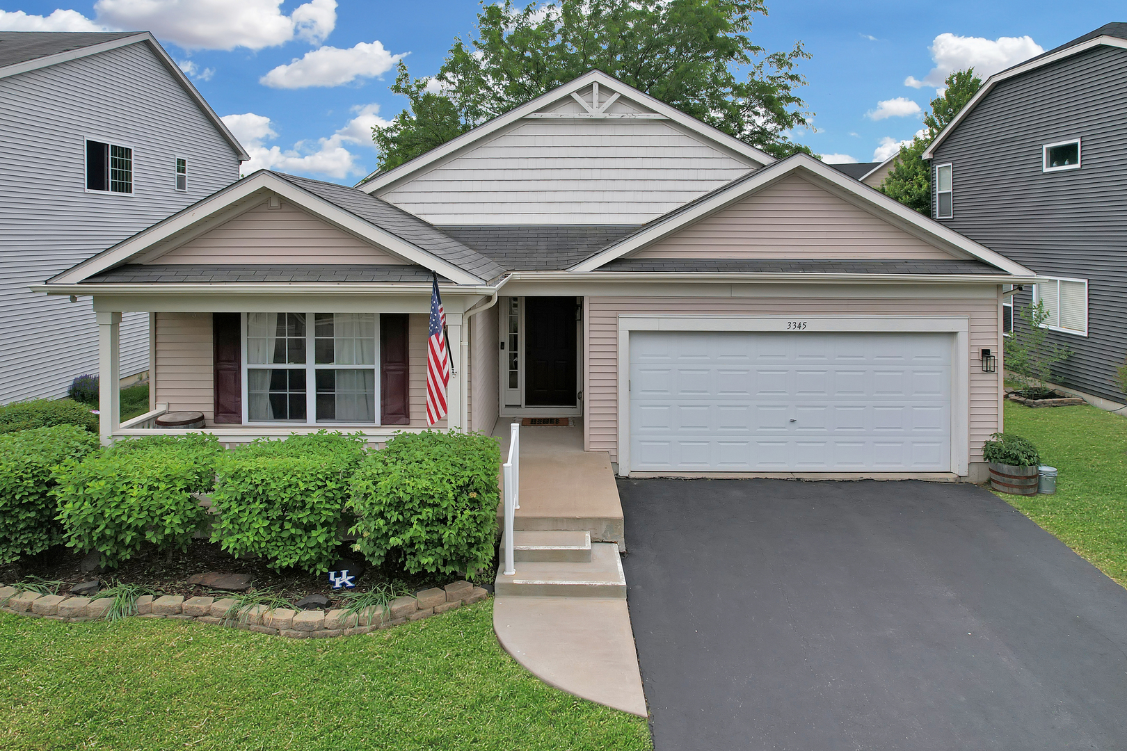 3345 Silver City Court, Montgomery, IL 60538