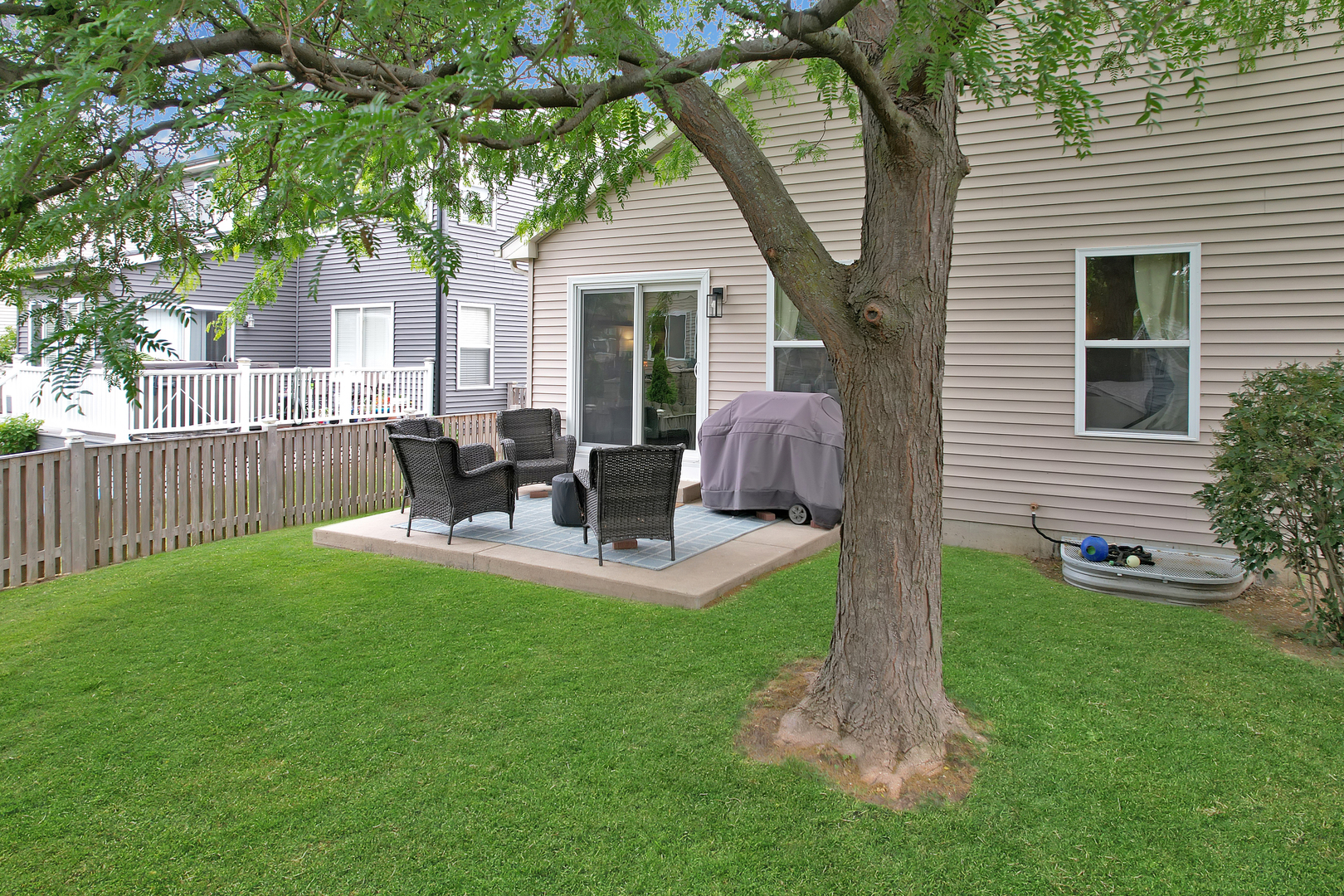 3345 Silver City Court, Montgomery, IL 60538
