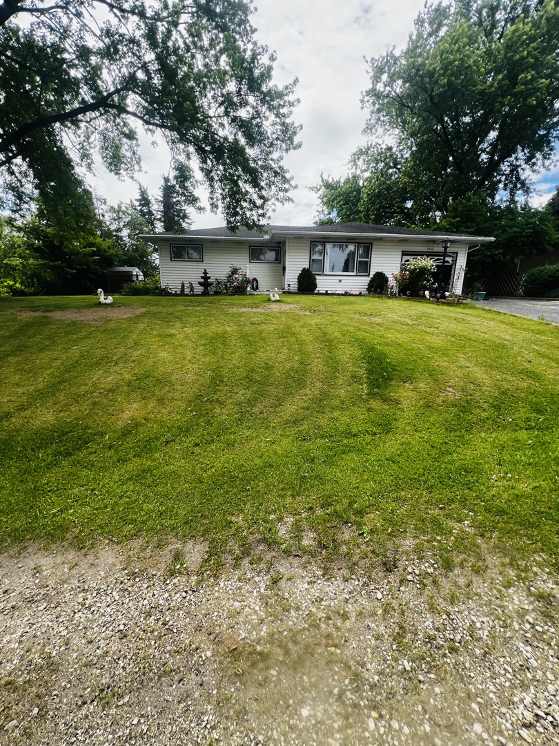 3858 E Lakeview Drive, Kankakee, IL 60901