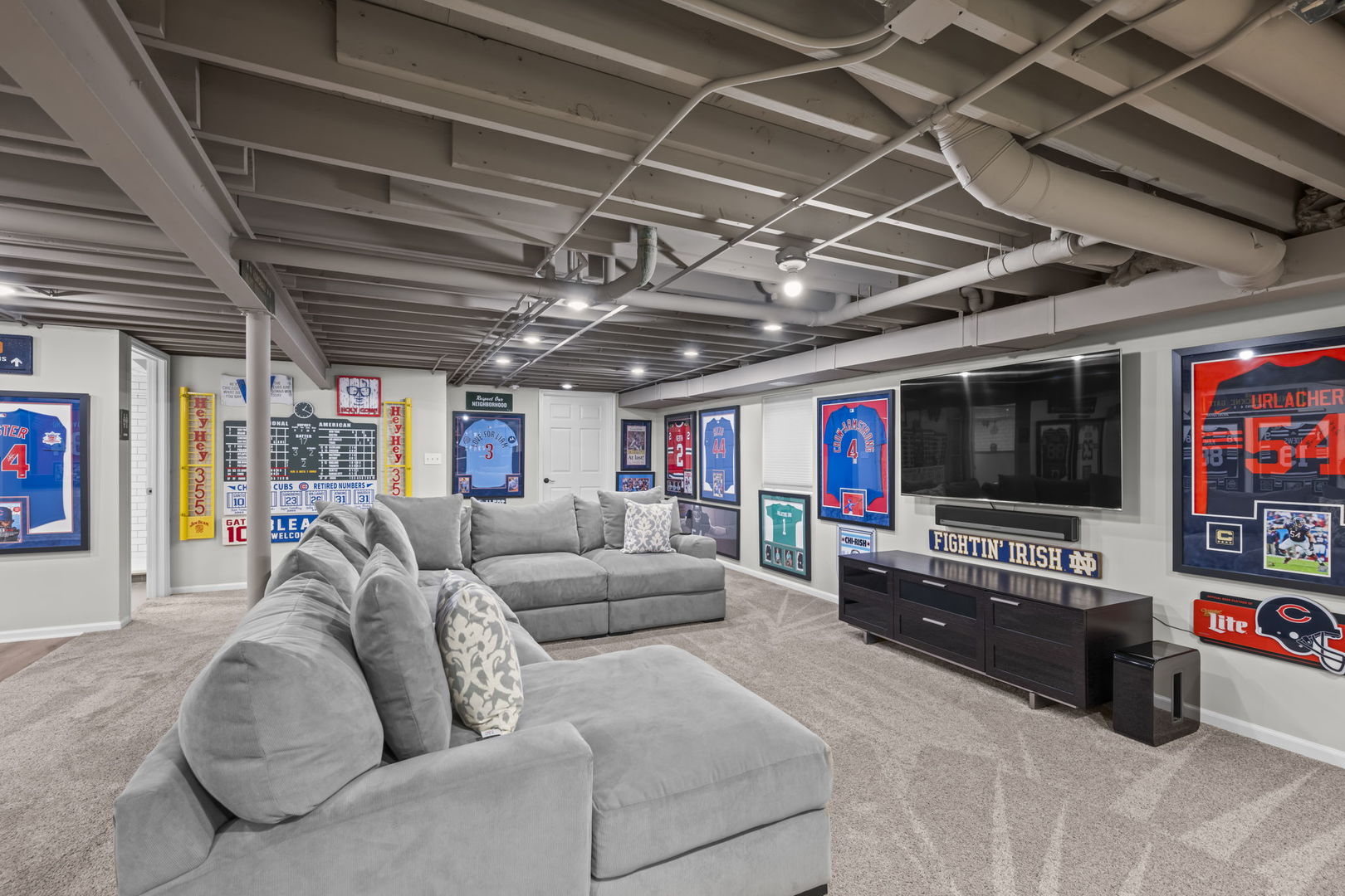 1005 W Firestone Drive, Hoffman Estates, IL 60192