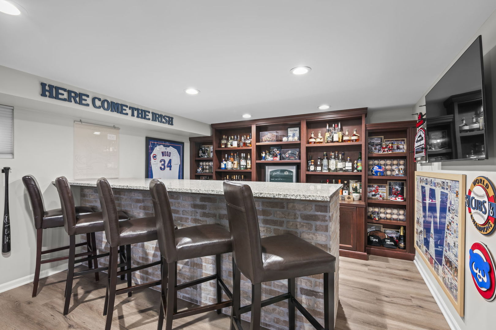 1005 W Firestone Drive, Hoffman Estates, IL 60192