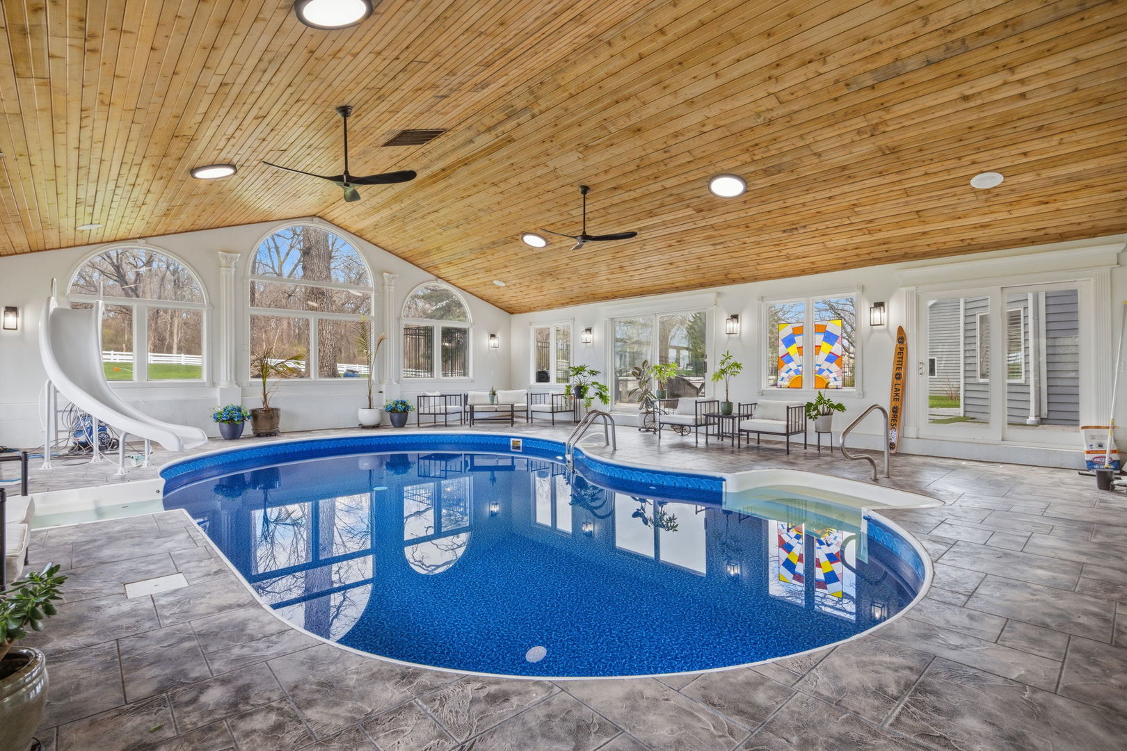 37132 N Black Velvet Lane, Wadsworth, IL 60083