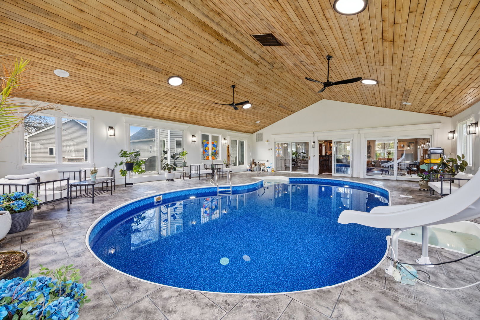 37132 N Black Velvet Lane, Wadsworth, IL 60083