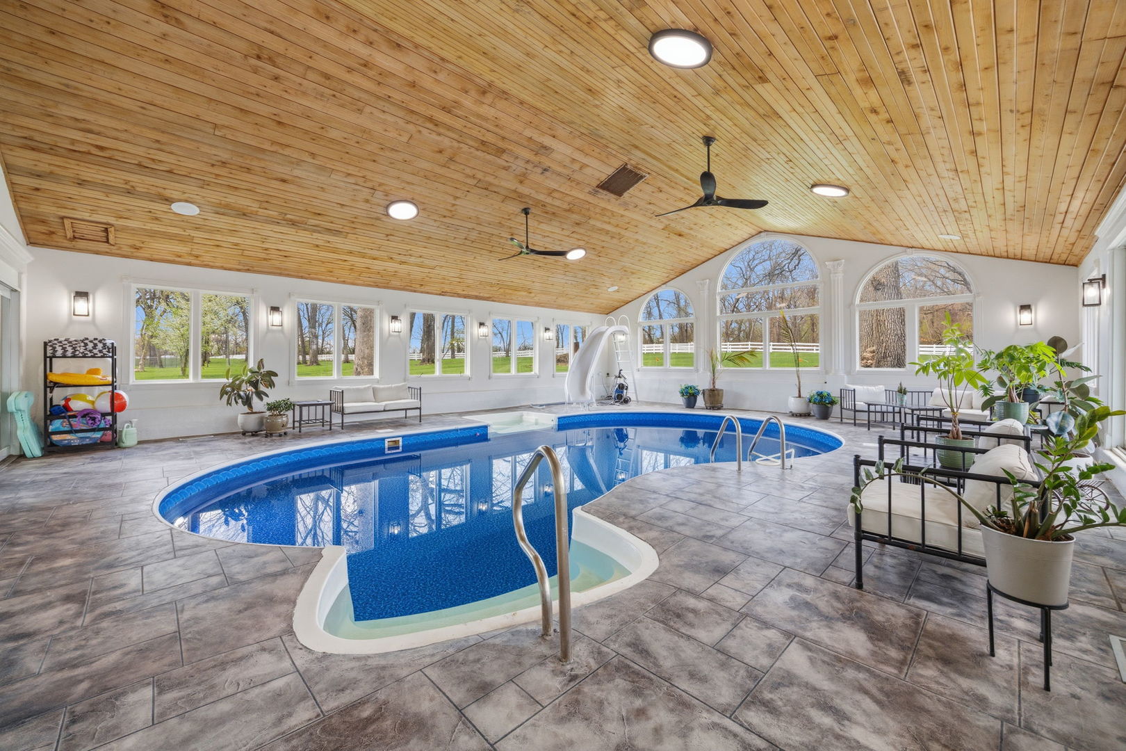 37132 N Black Velvet Lane, Wadsworth, IL 60083