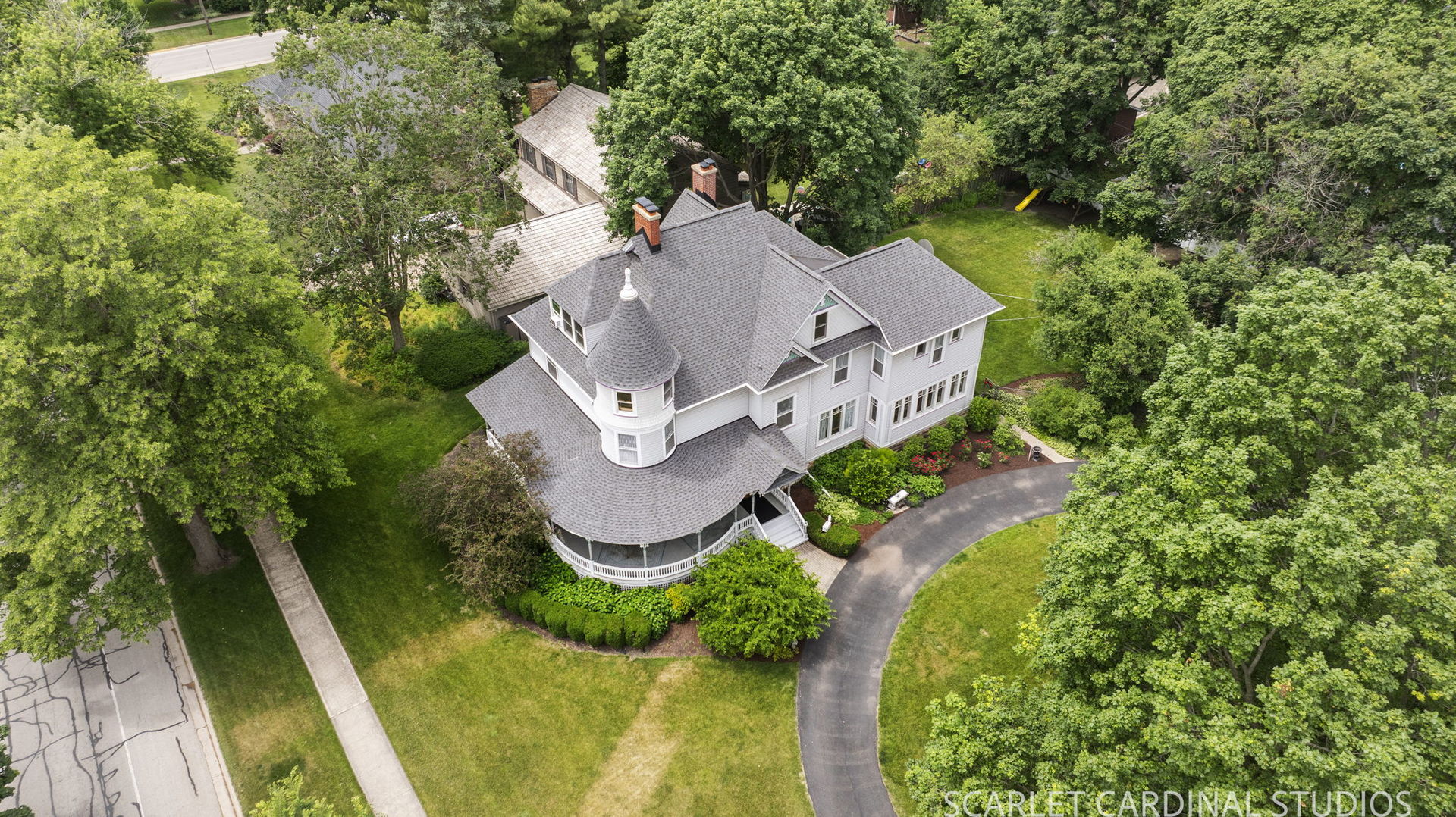 1205 W Downer Place, Aurora, IL 60506