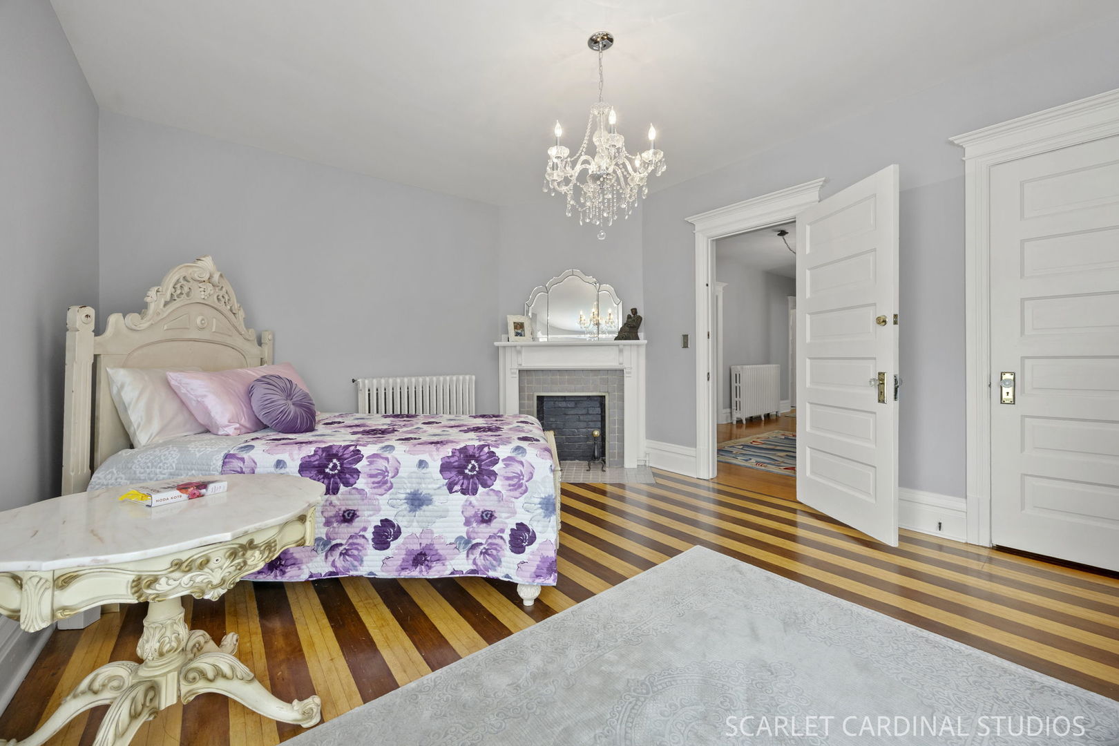 1205 W Downer Place, Aurora, IL 60506