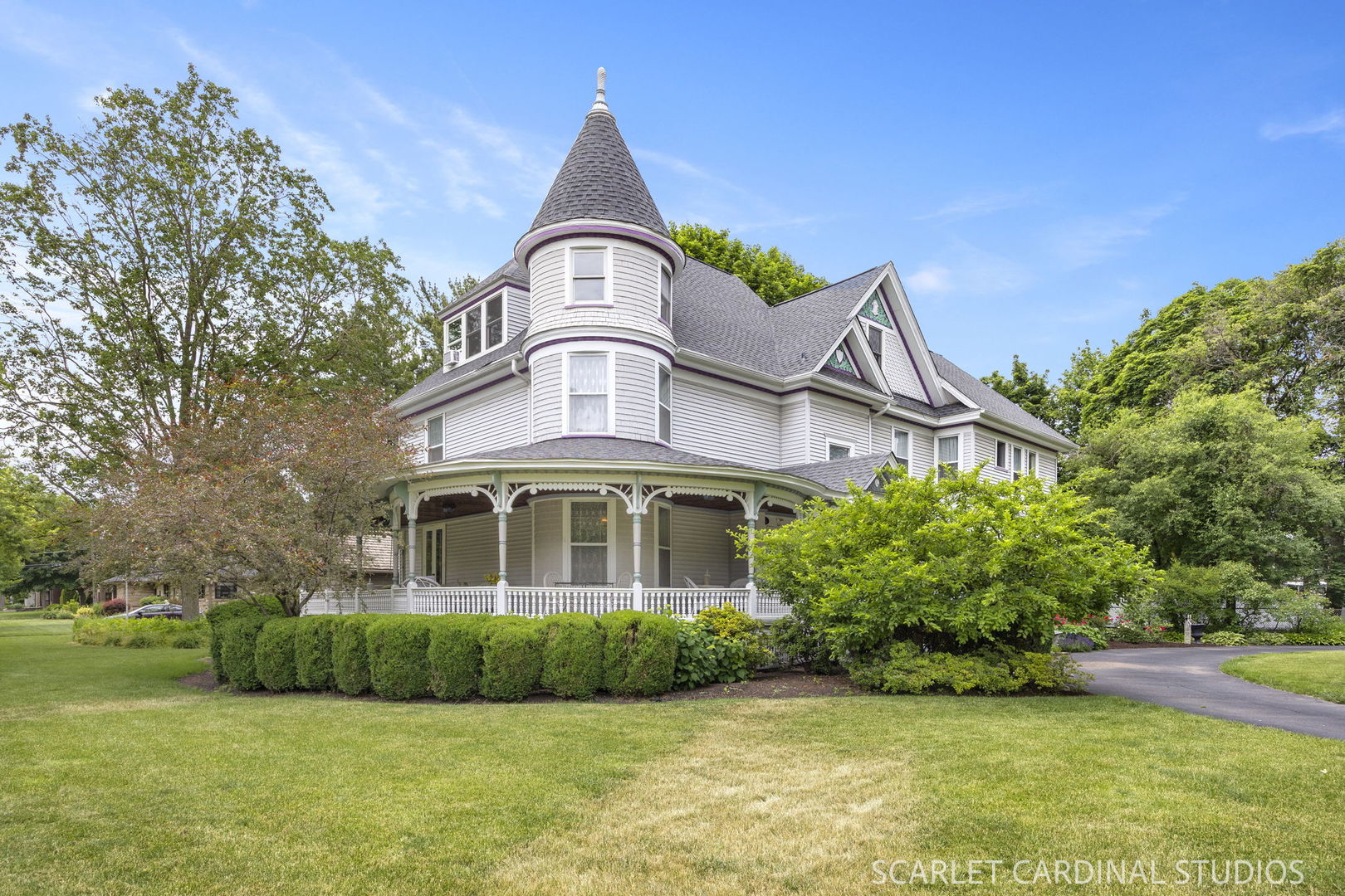 1205 W Downer Place, Aurora, IL 60506
