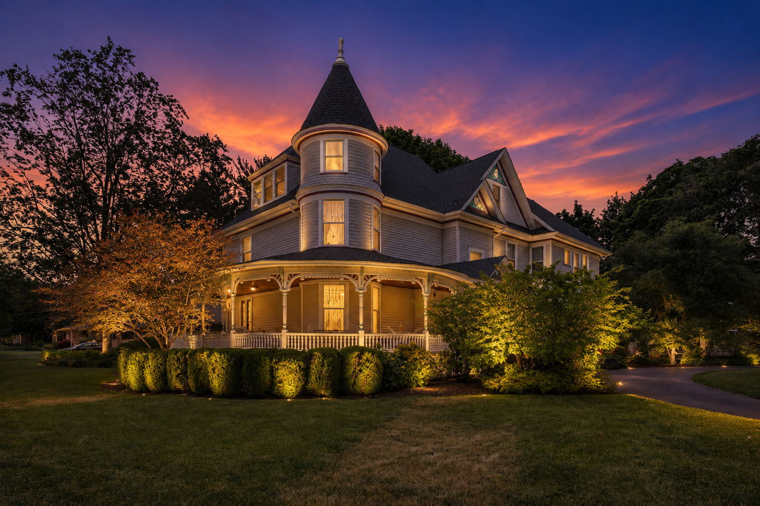 1205 W Downer Place, Aurora, IL 60506