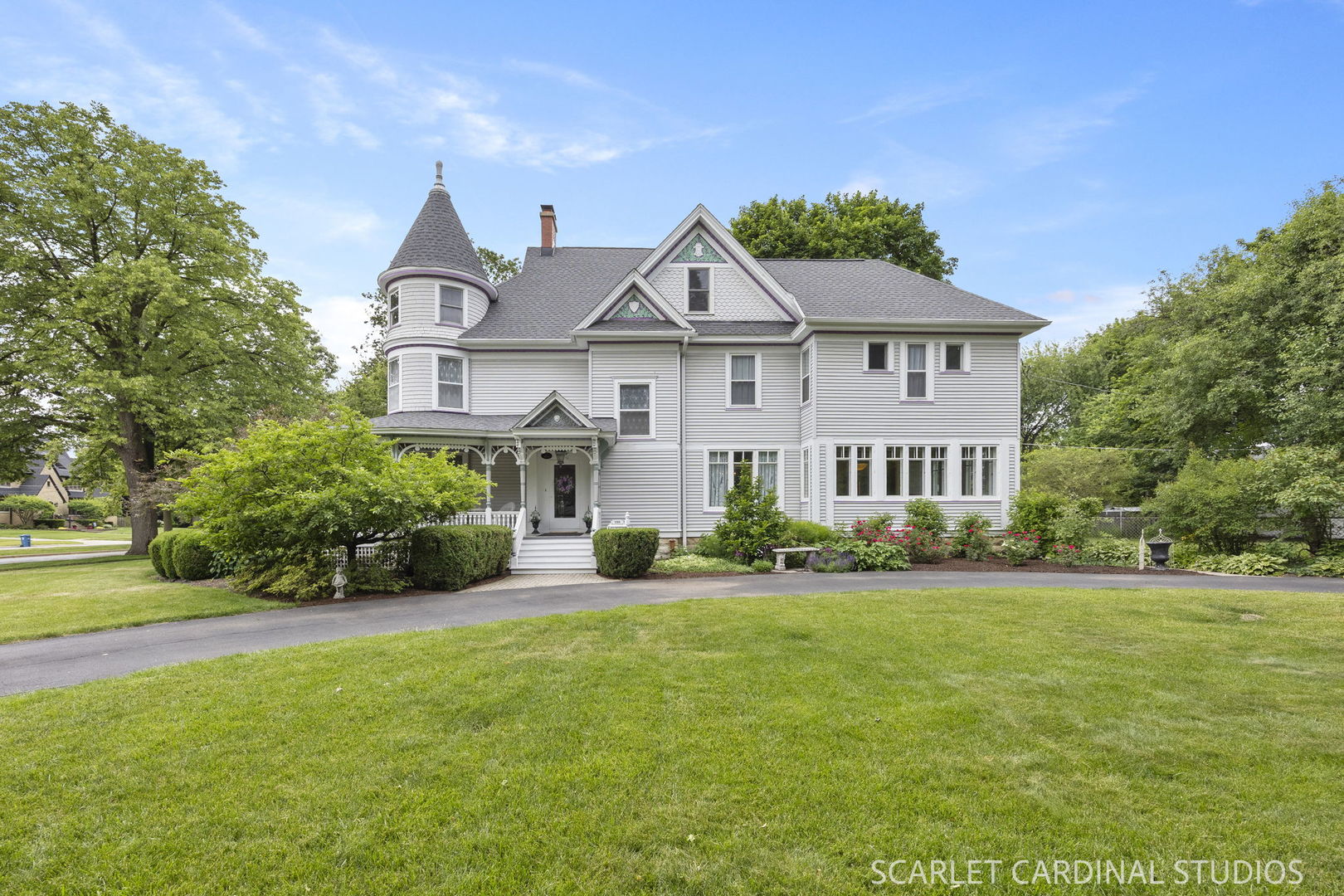 1205 W Downer Place, Aurora, IL 60506