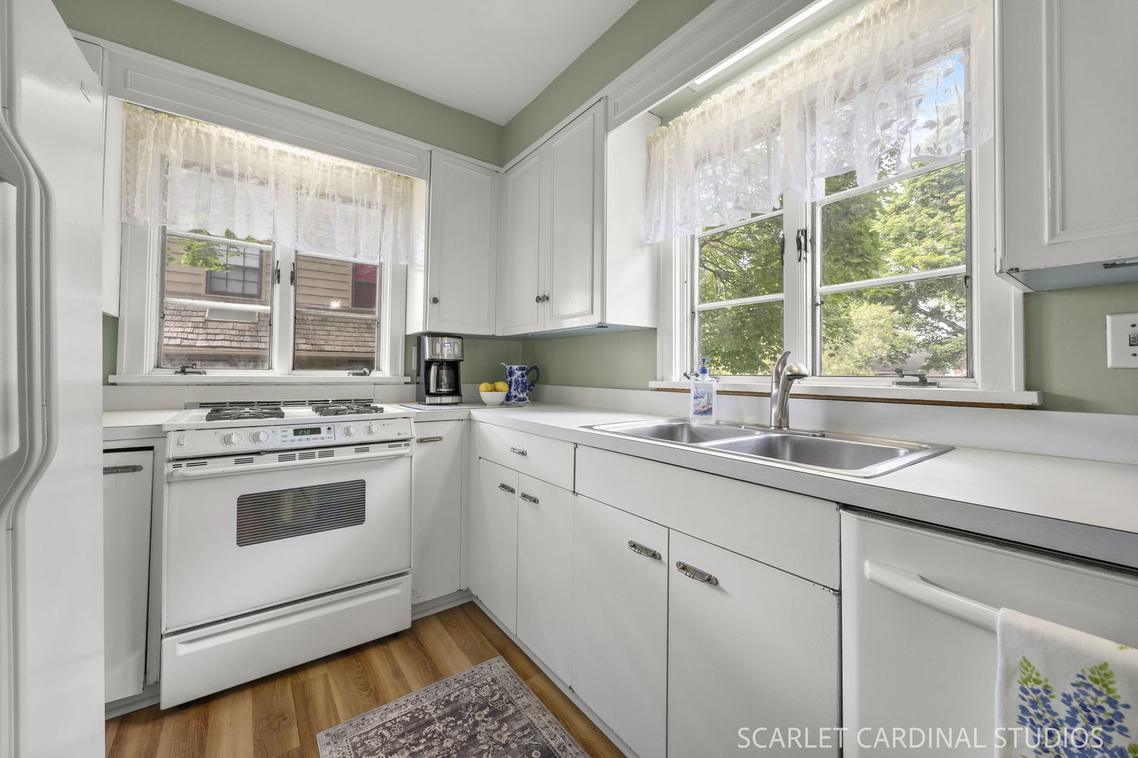 1205 W Downer Place, Aurora, IL 60506