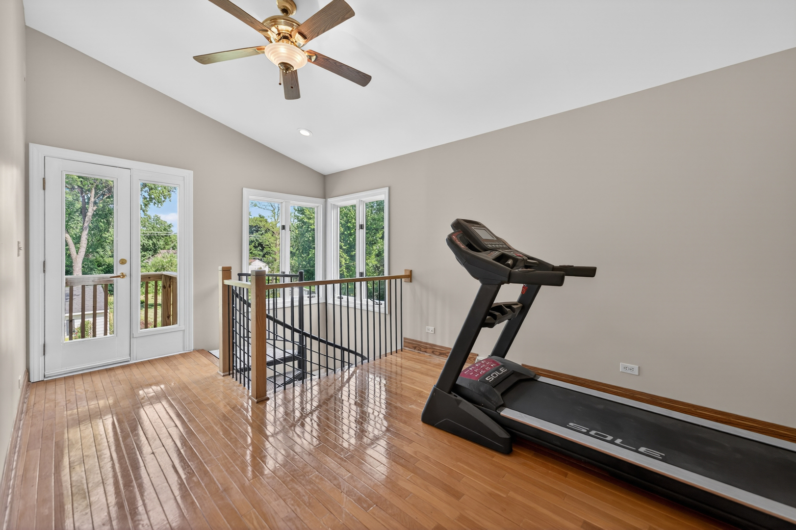 433 S Euclid Avenue, Villa Park, IL 60181