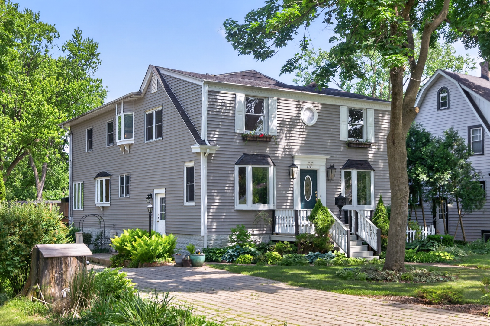 433 S Euclid Avenue, Villa Park, IL 60181