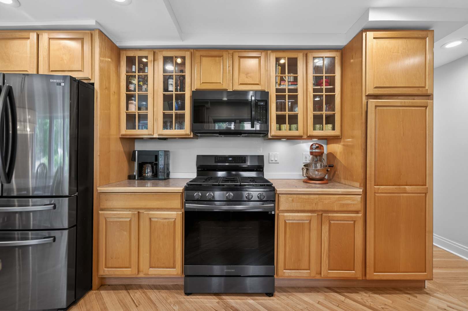 433 S Euclid Avenue, Villa Park, IL 60181