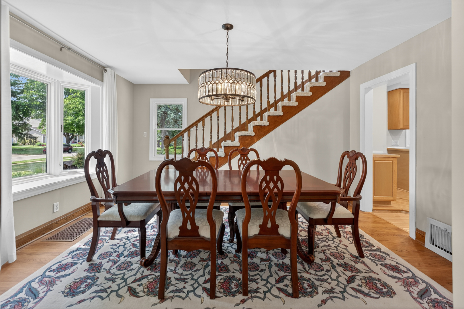 433 S Euclid Avenue, Villa Park, IL 60181