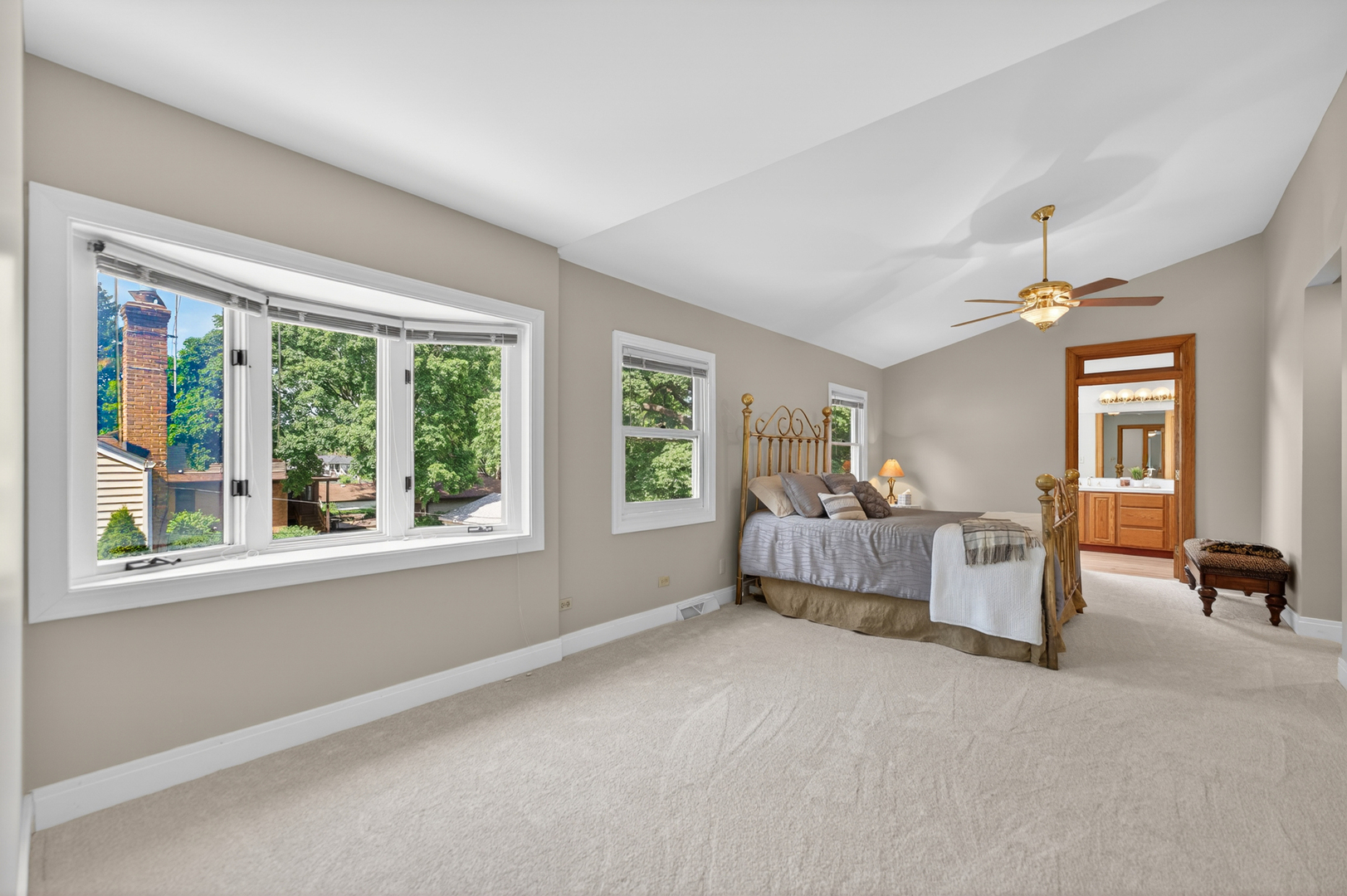 433 S Euclid Avenue, Villa Park, IL 60181
