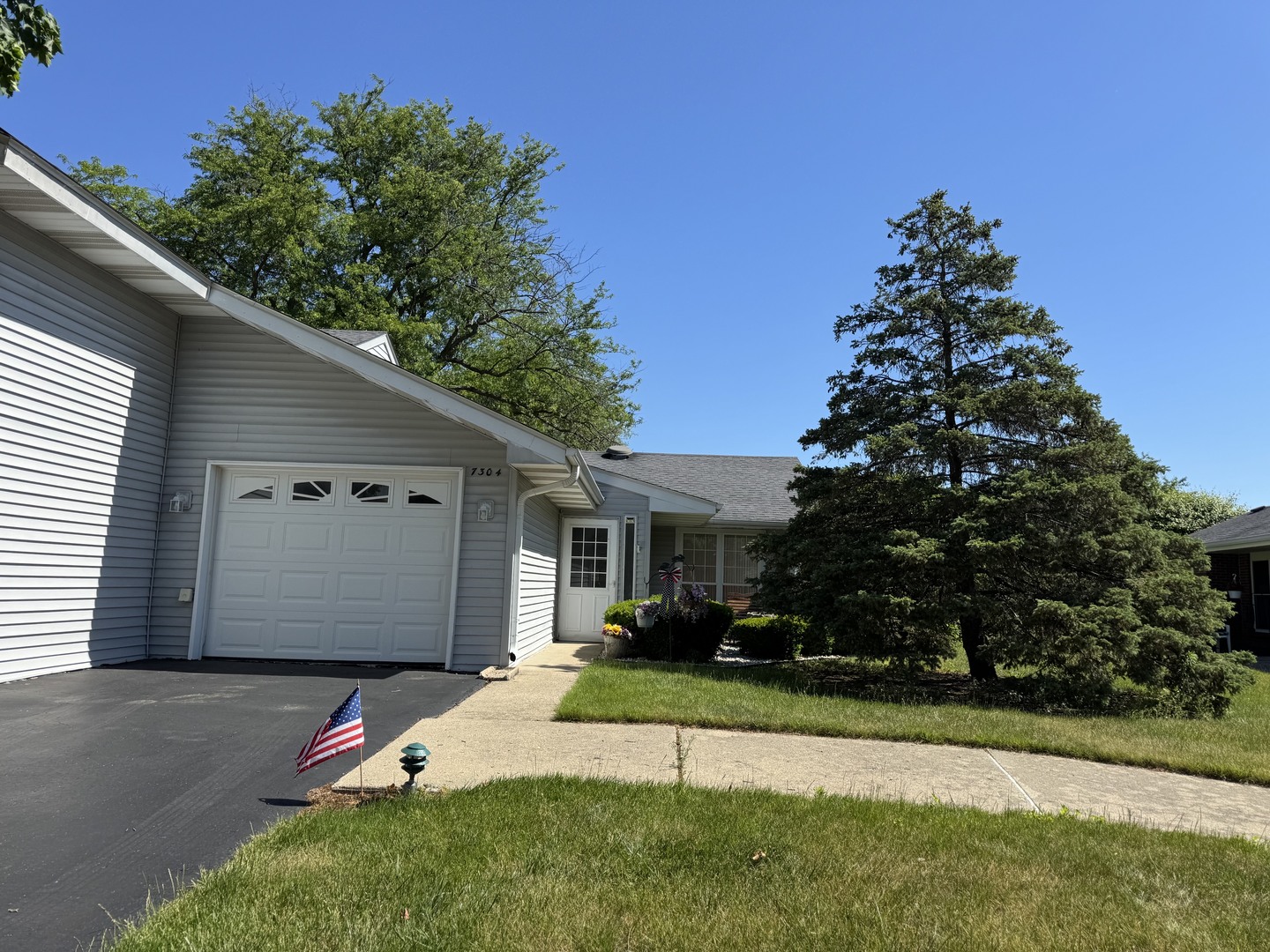 7304 Lynda Court, Fox Lake, IL 60020
