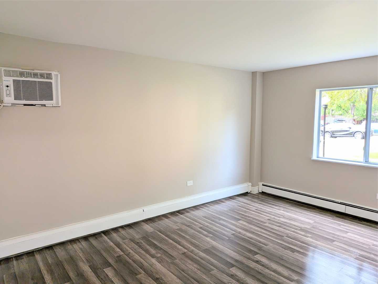 16B E DUNDEE QUARTER Street #102, Palatine, IL 60074