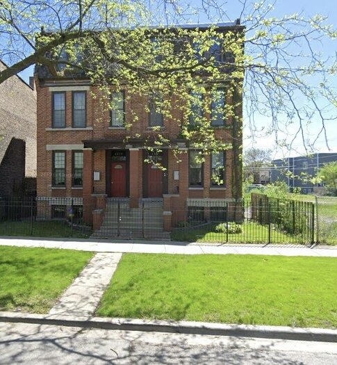 4321 S Ellis Avenue #2, Chicago, IL 60653