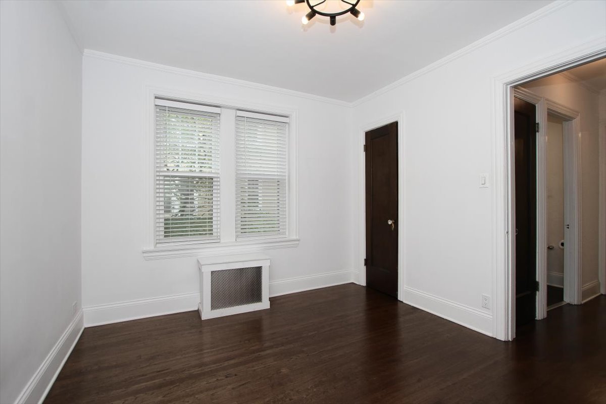 1445 W Elmdale Avenue #1, Chicago, IL 60660