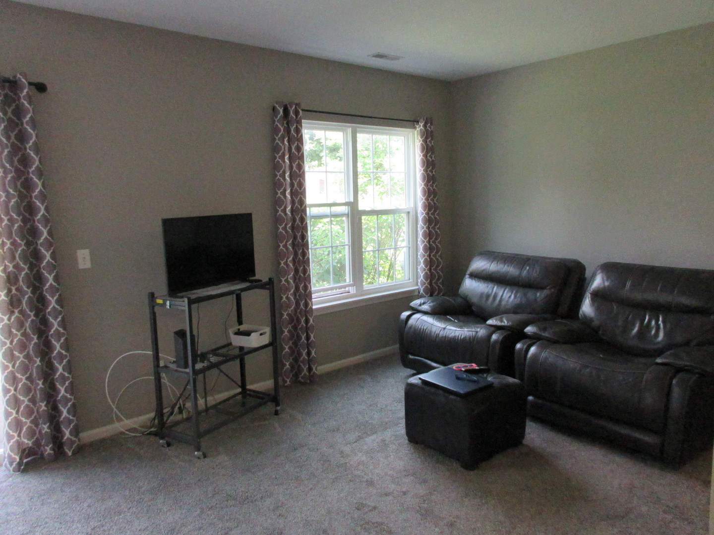 1225 N Village Drive, Round Lake Beach, IL 60073