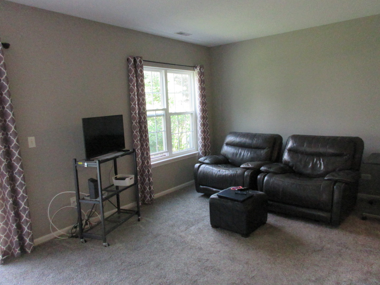 1225 N Village Drive, Round Lake Beach, IL 60073