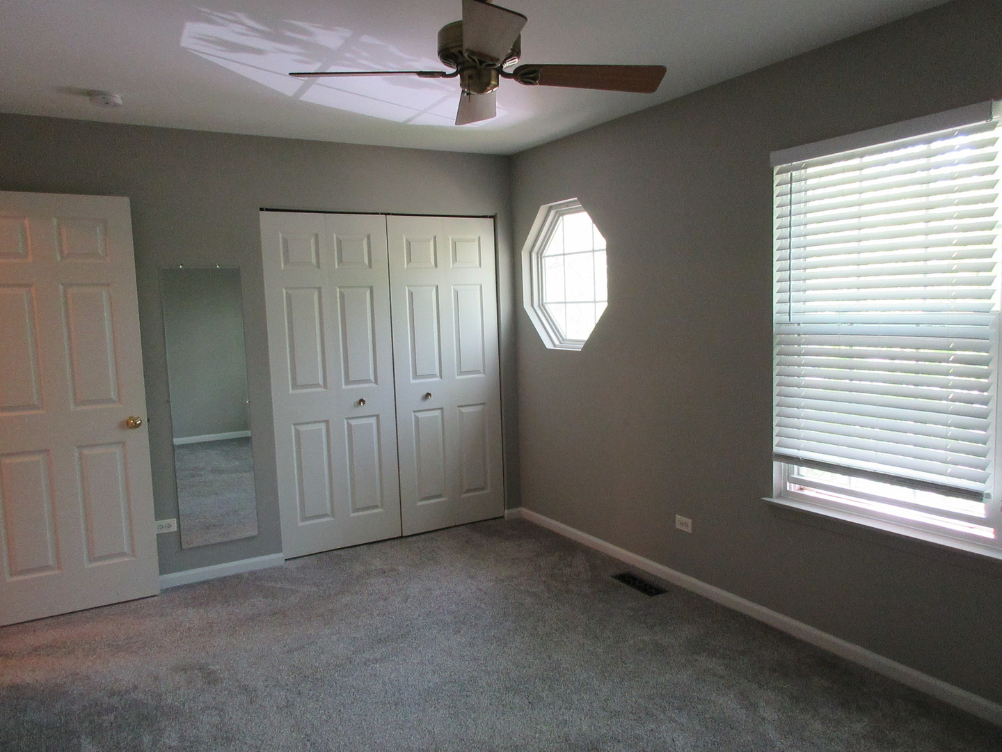 1225 N Village Drive, Round Lake Beach, IL 60073