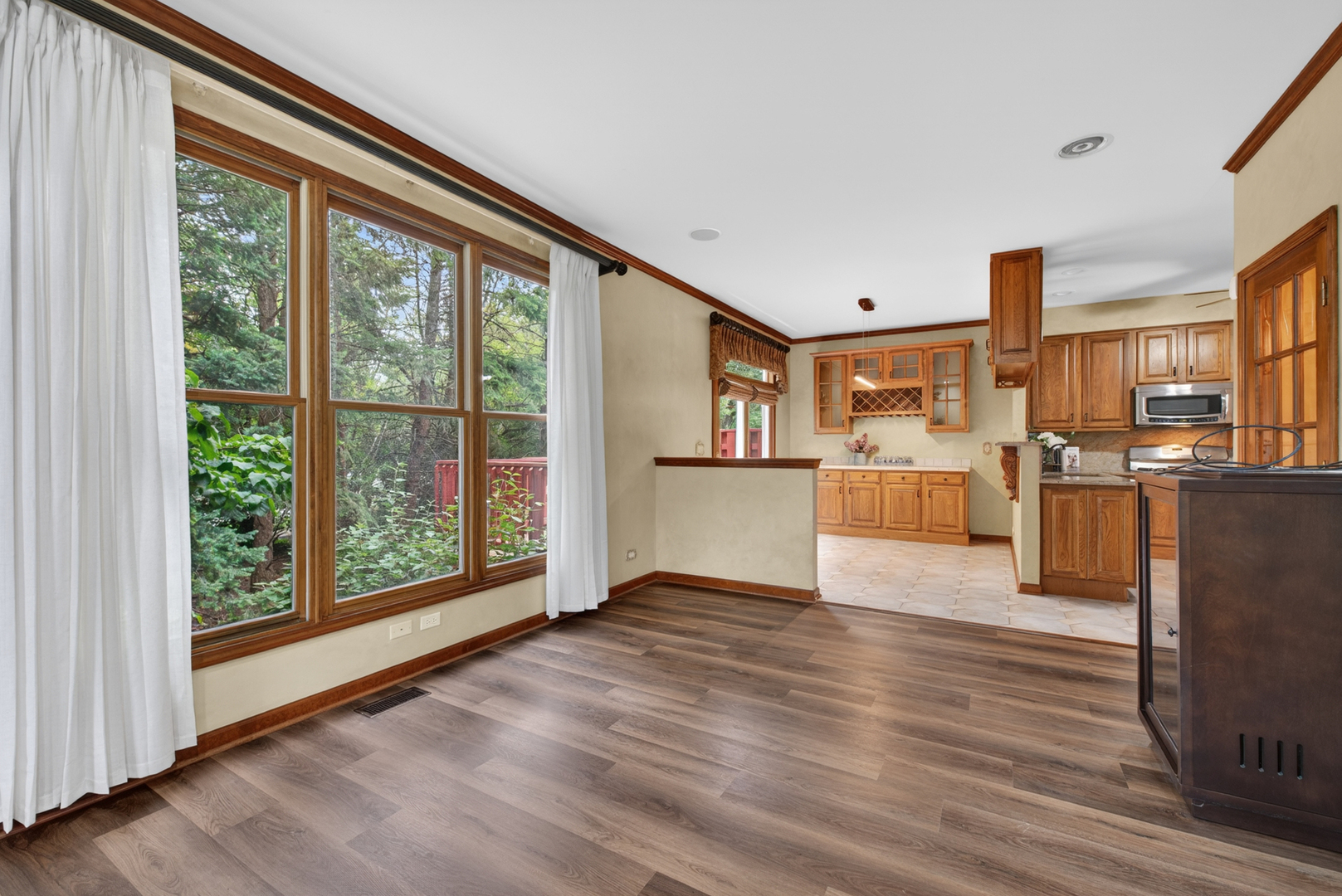 1572 Treeline Court, Naperville, IL 60565