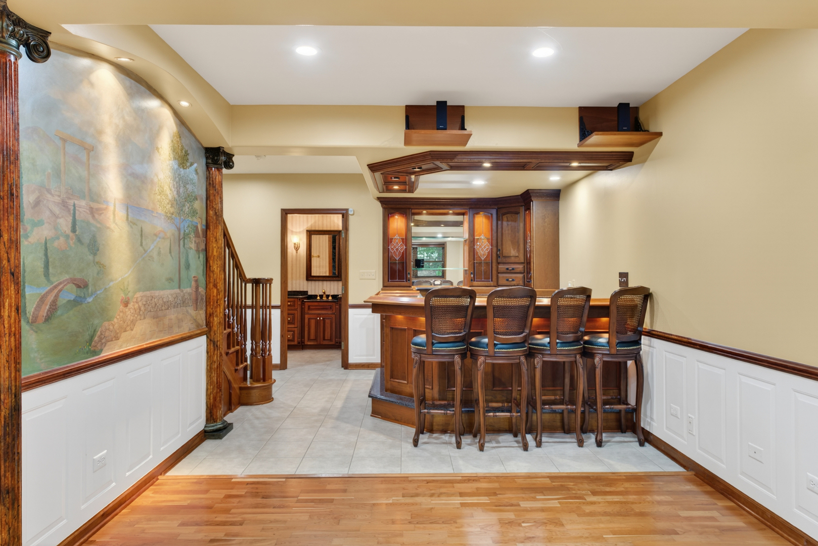 1572 Treeline Court, Naperville, IL 60565