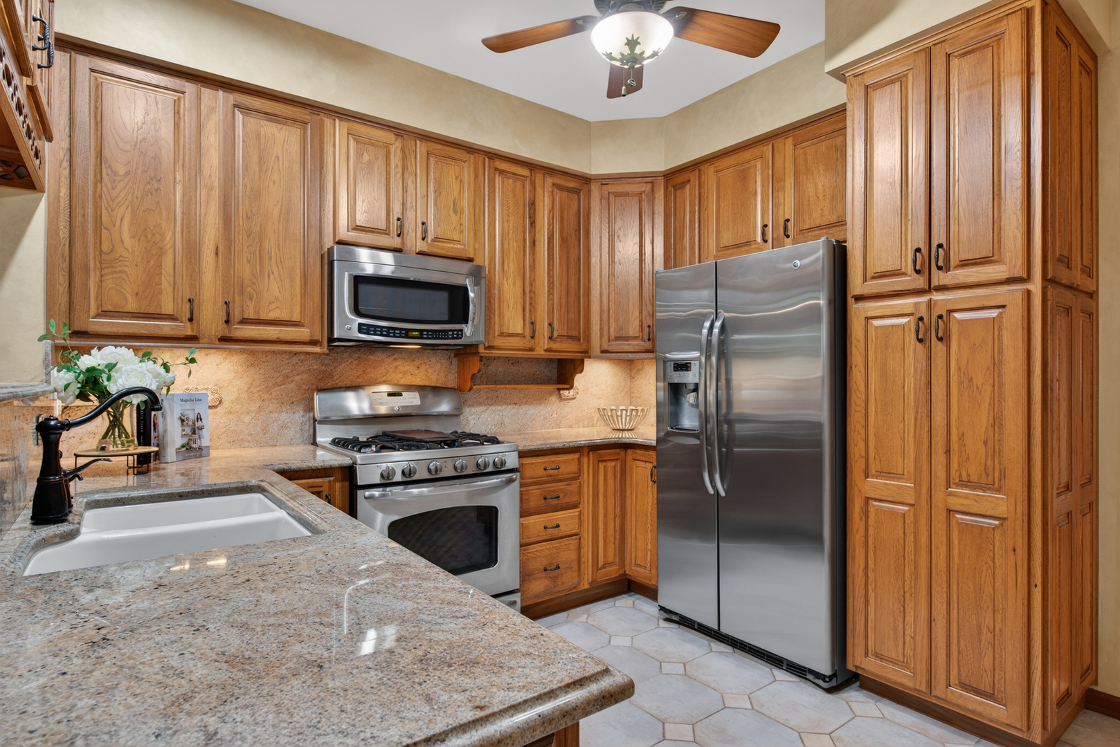 1572 Treeline Court, Naperville, IL 60565