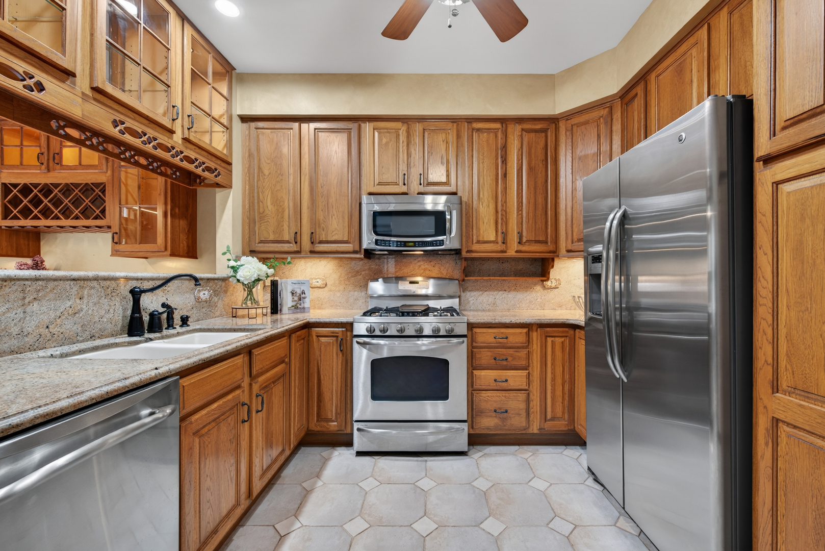 1572 Treeline Court, Naperville, IL 60565
