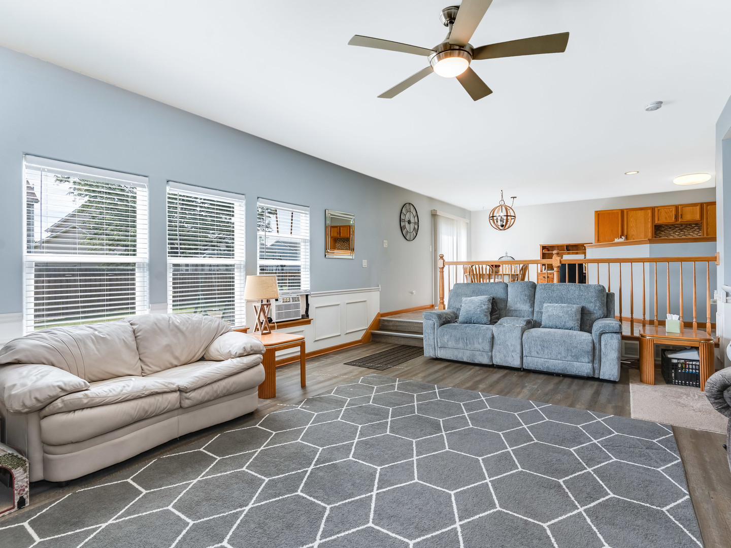 604 Silver Creek Drive, Joliet, IL 60431