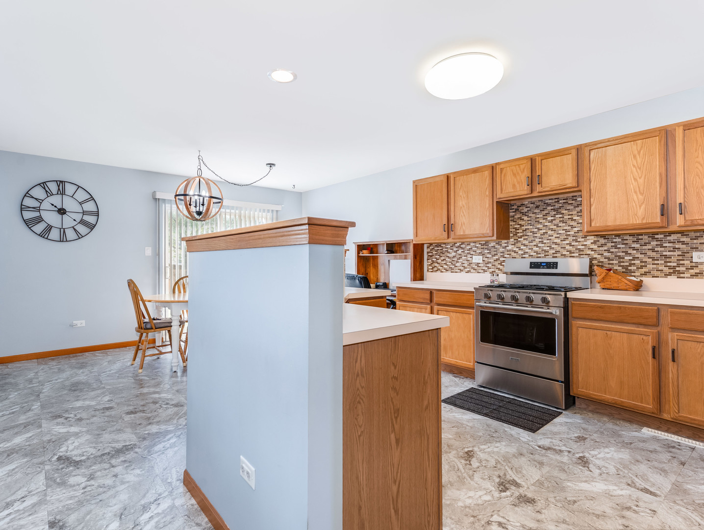 604 Silver Creek Drive, Joliet, IL 60431