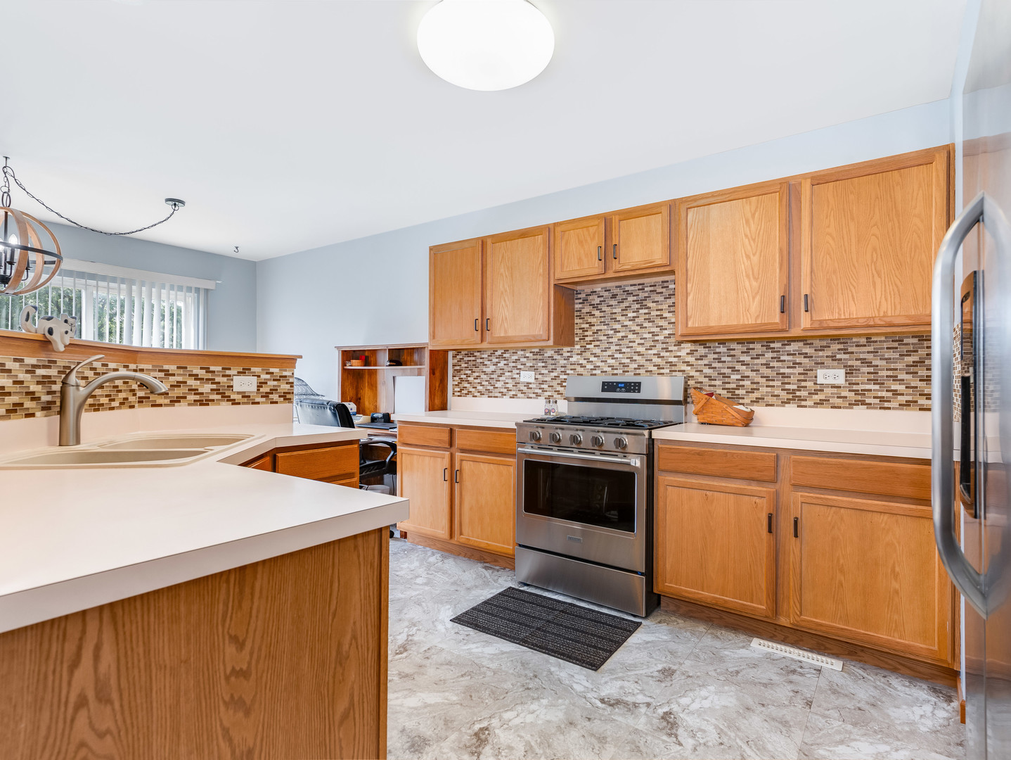 604 Silver Creek Drive, Joliet, IL 60431