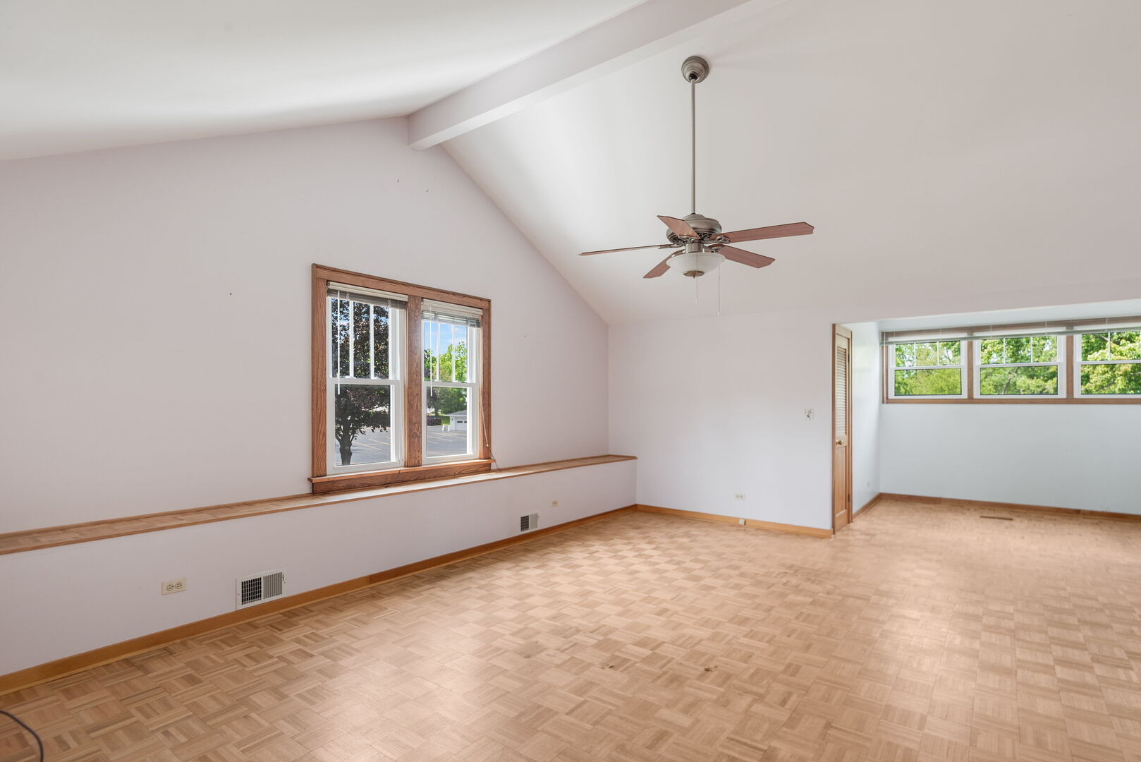 285 Chestnut Street, Antioch, IL 60002