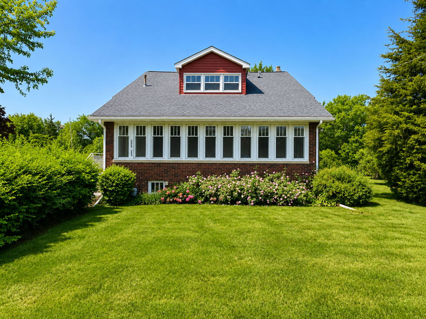 285 Chestnut Street, Antioch, IL 60002