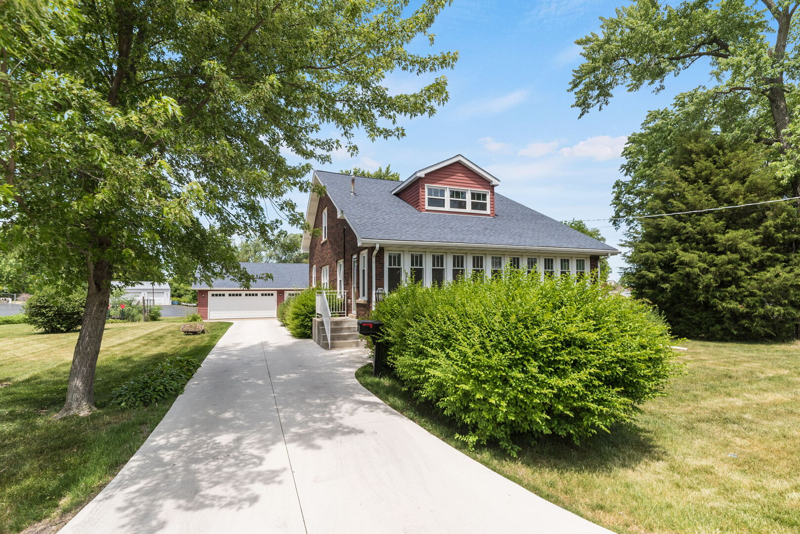 285 Chestnut Street, Antioch, IL 60002