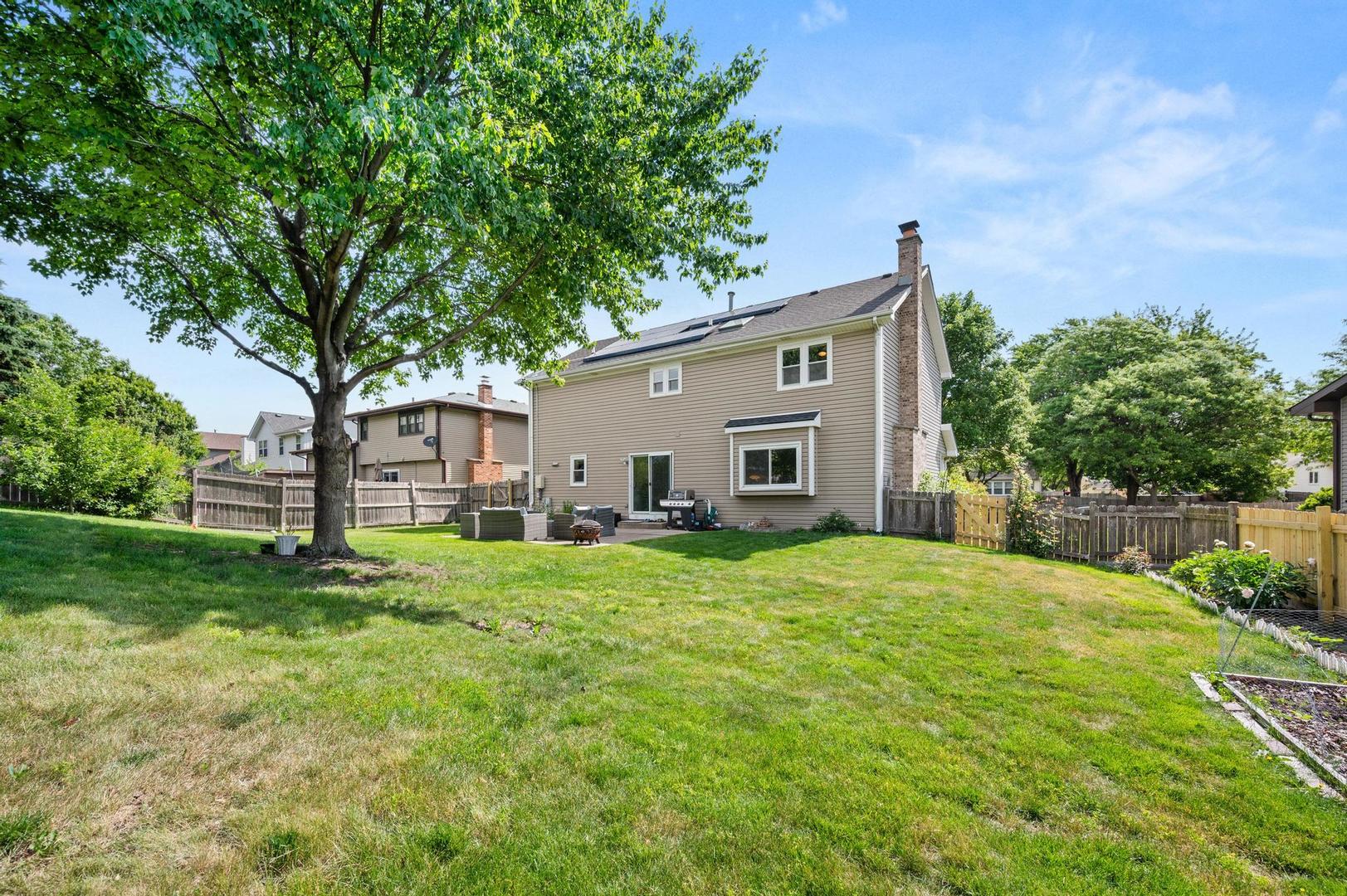 485 W CIMARRON Drive, Aurora, IL 60504
