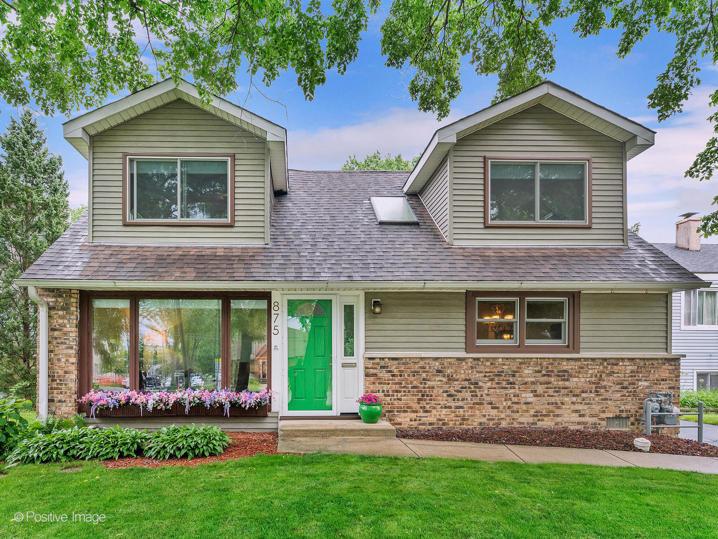 875 S York Street, Elmhurst, IL 60126