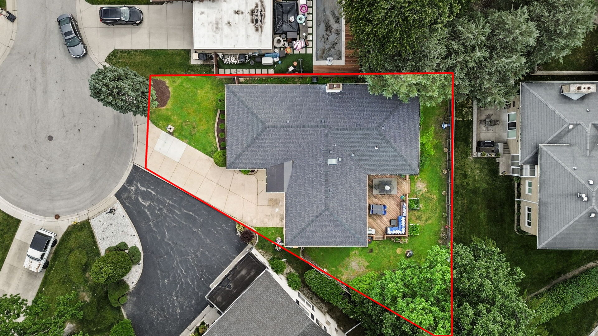 6913 N Concord Lane, Niles, IL 60714