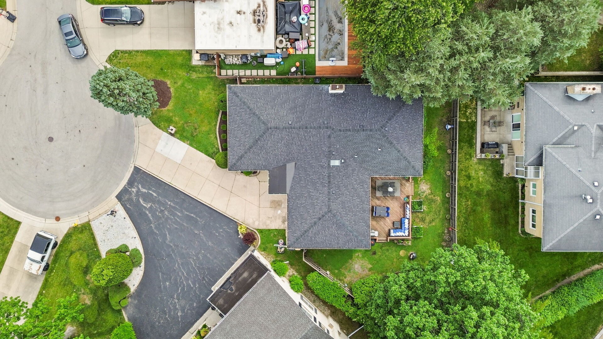 6913 N Concord Lane, Niles, IL 60714