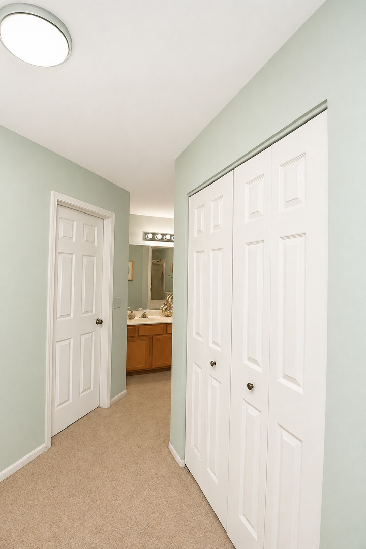 501 Banyan Tree Lane, Buffalo Grove, IL 60089