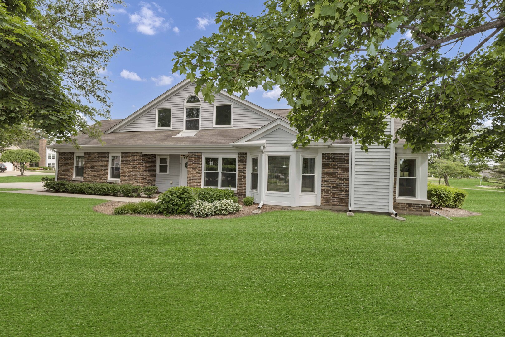501 Banyan Tree Lane, Buffalo Grove, IL 60089