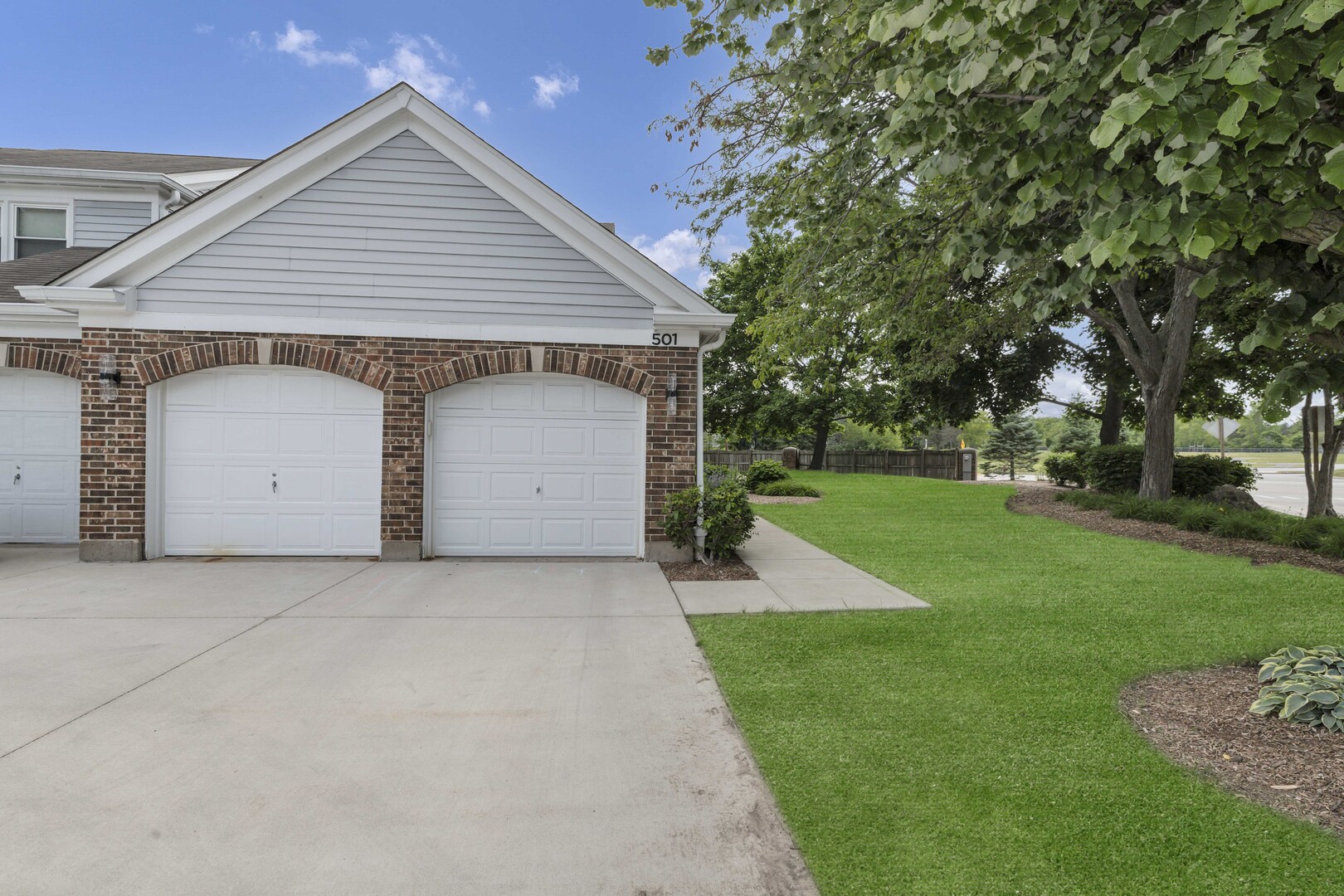501 Banyan Tree Lane, Buffalo Grove, IL 60089