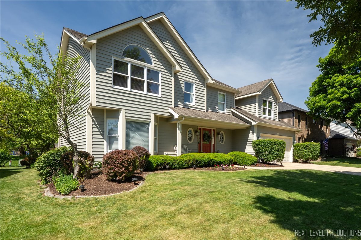 221 Breckenridge Drive, Aurora, IL 60504