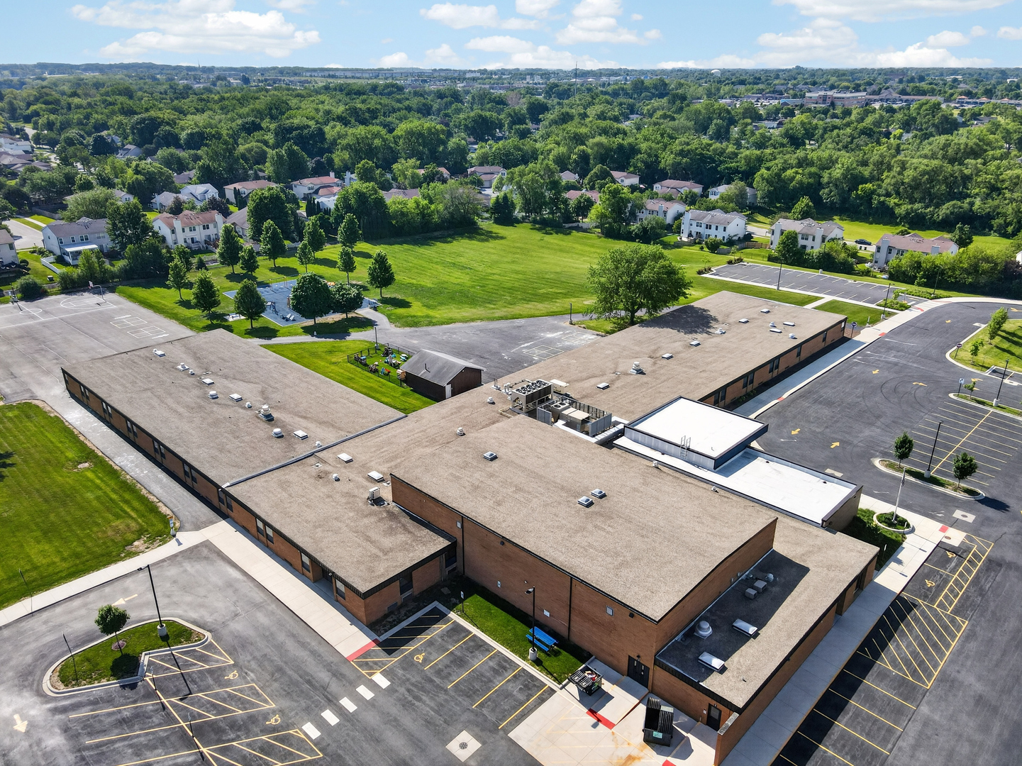 1104 Basin Drive, Lockport, IL 60441