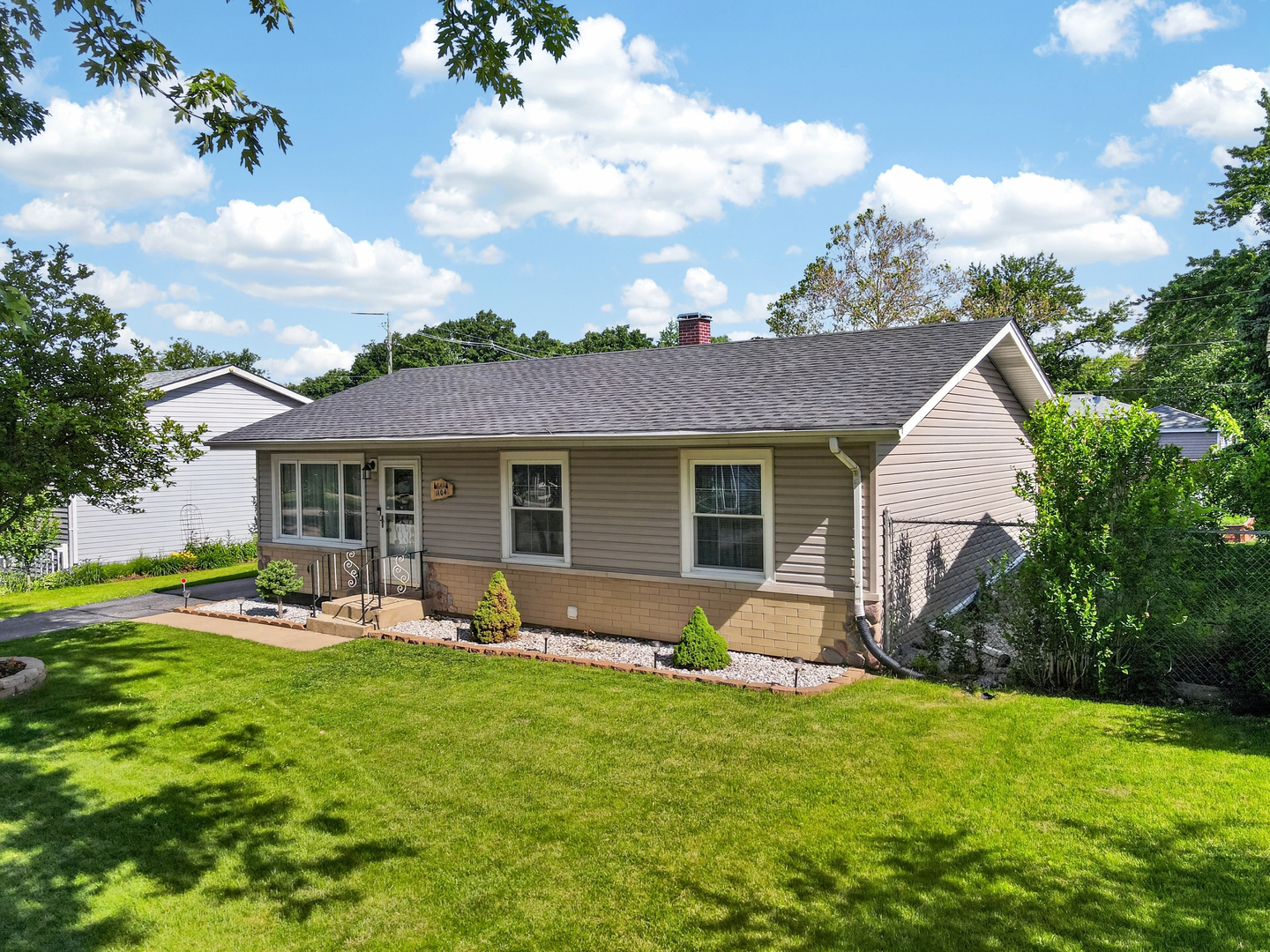 1104 Basin Drive, Lockport, IL 60441