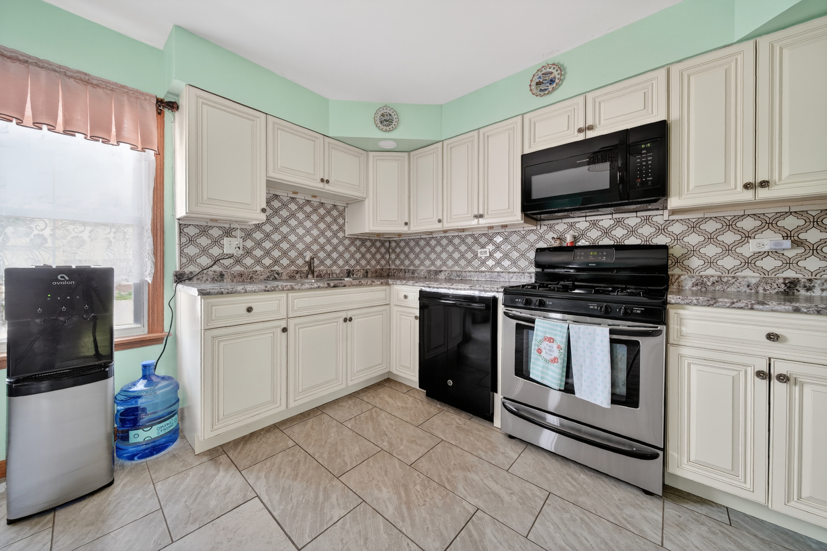 1104 Basin Drive, Lockport, IL 60441
